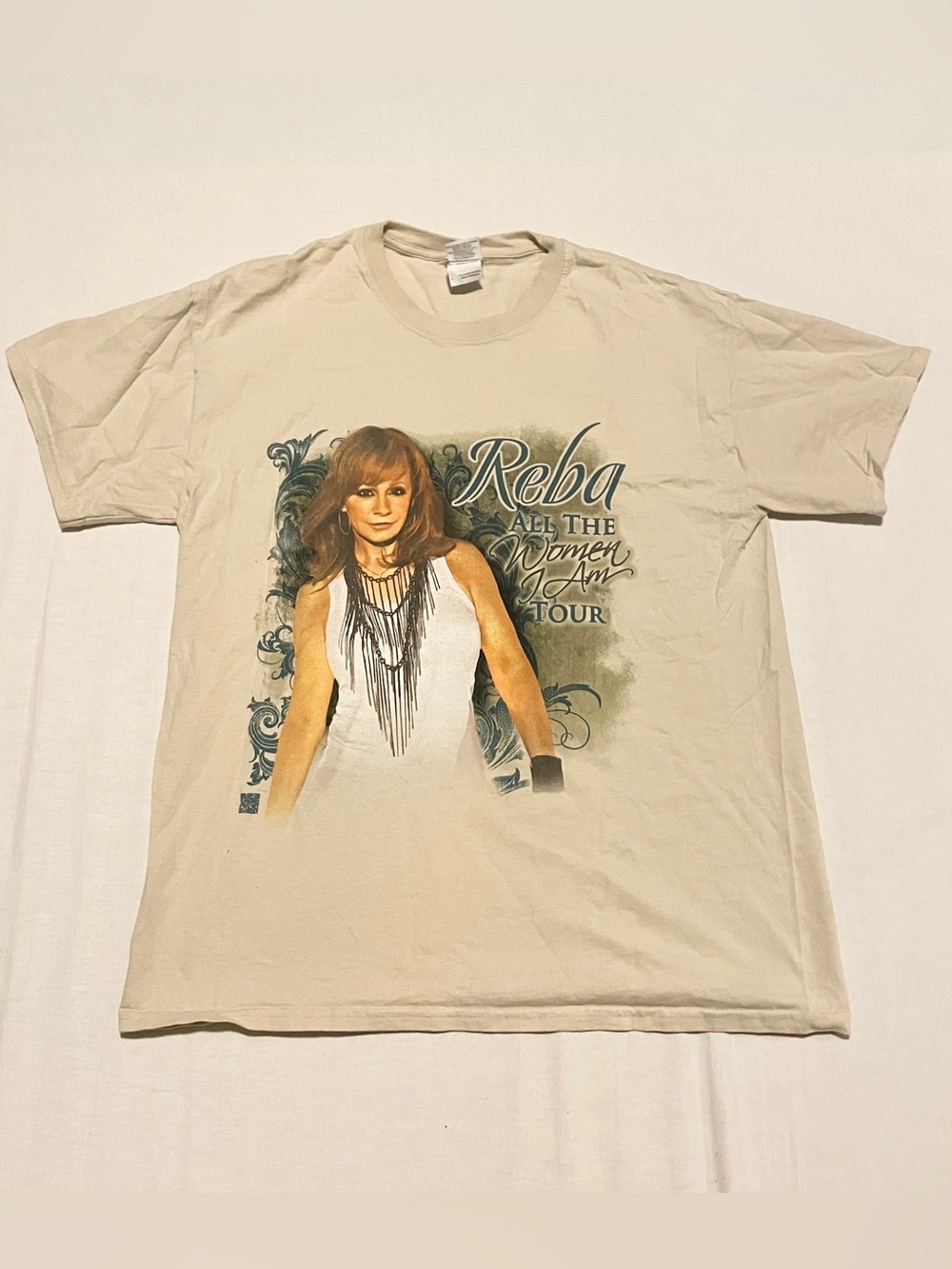 Reba McEntire All The Women I Am 2011 Concert Tour T-Shirt Size Large